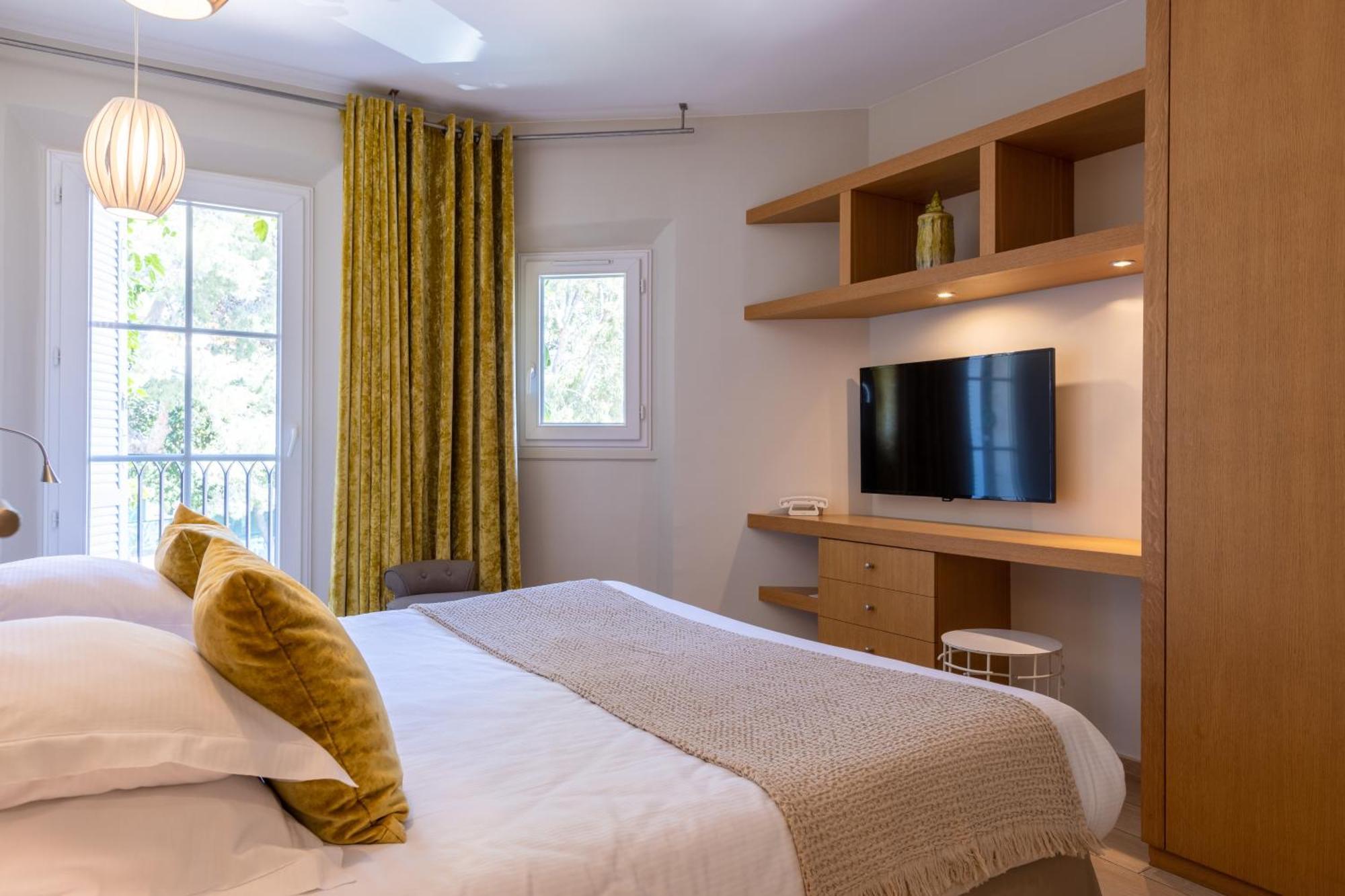 Standard Double or Twin Room Street View